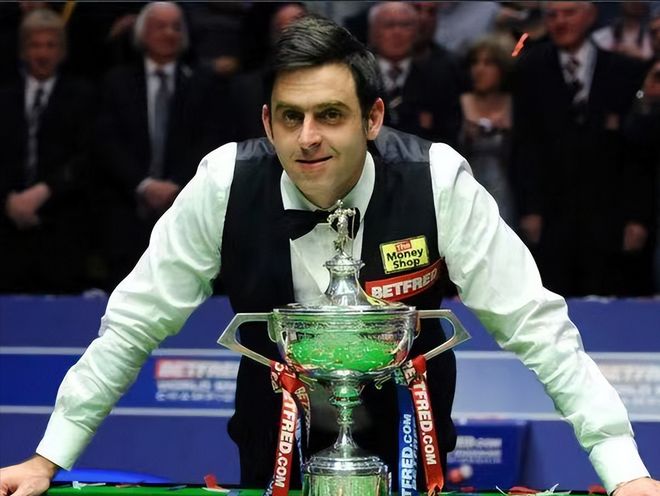 强硬表态形 强硬表态形