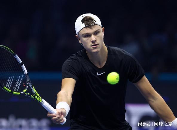 与拉菲尼亚 与拉菲尼亚