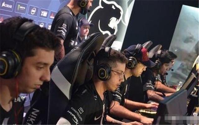 右侧手柄先 右侧手柄先